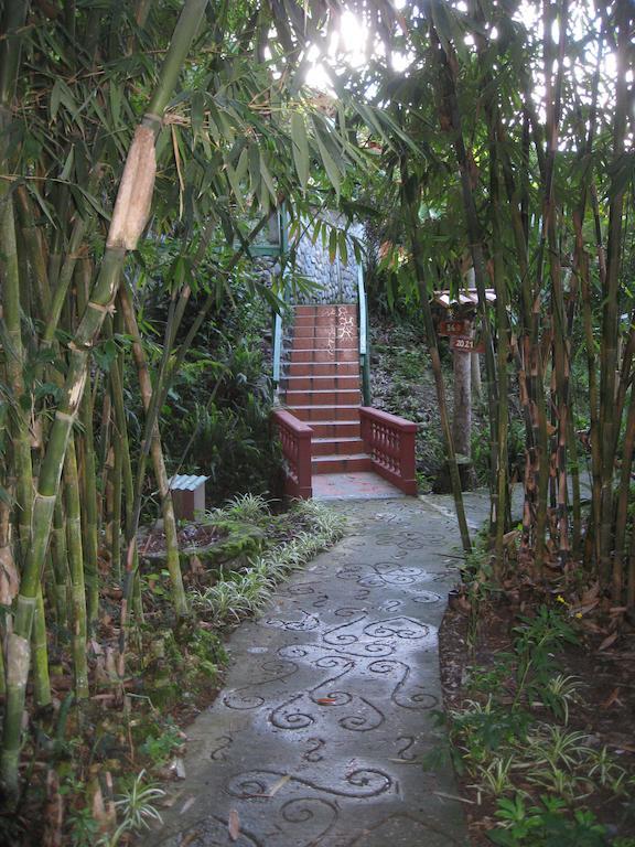 Casa Madre Tierra Hotel Vilcabamba Exterior photo